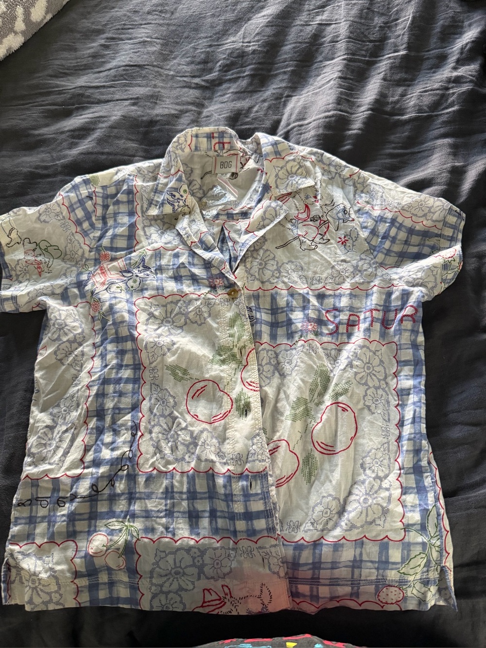 BDG Short-Sleeve Button-Up Shirt in Multicolor Print